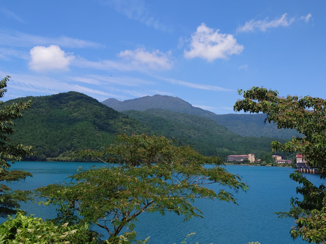 鴛鴦の池（おしどりの池）